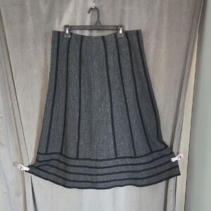 Conrad C Size 14  Black and Gray A-Line Skirt